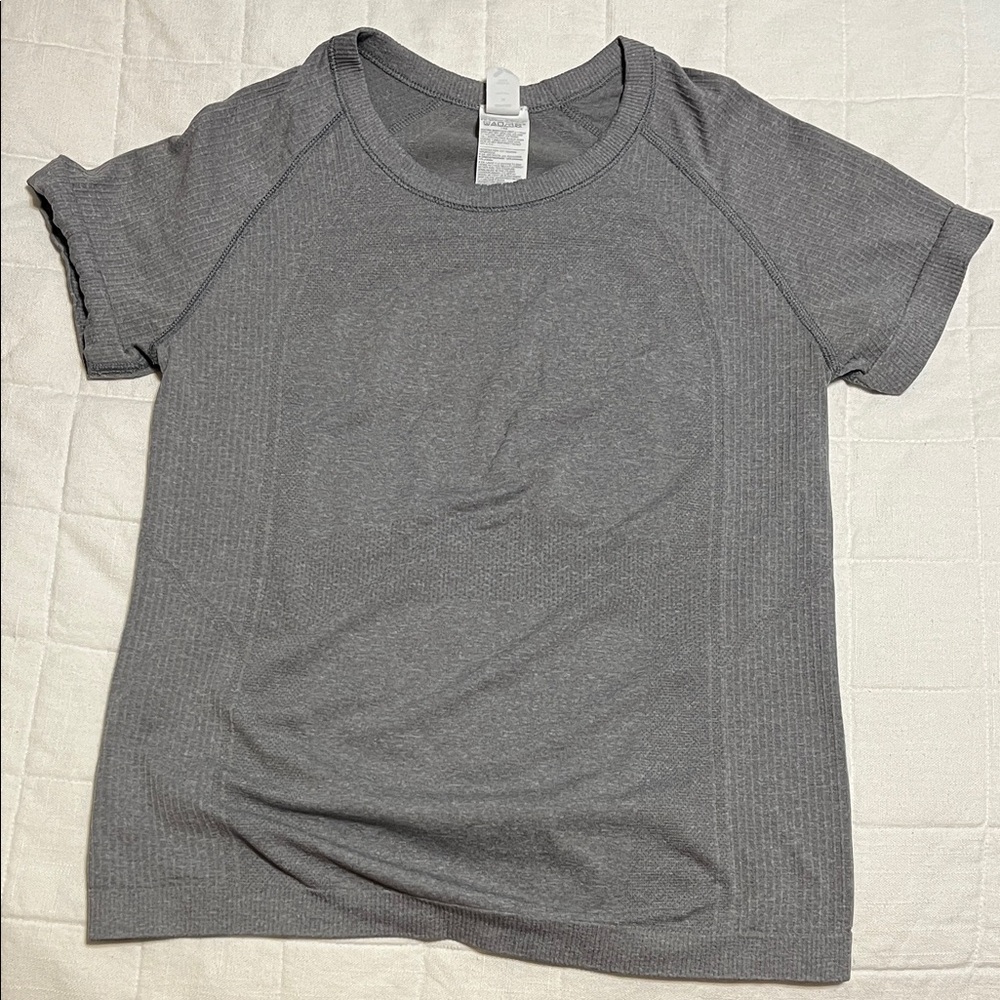 Old Navy Charcoal Short Sleeve Tee